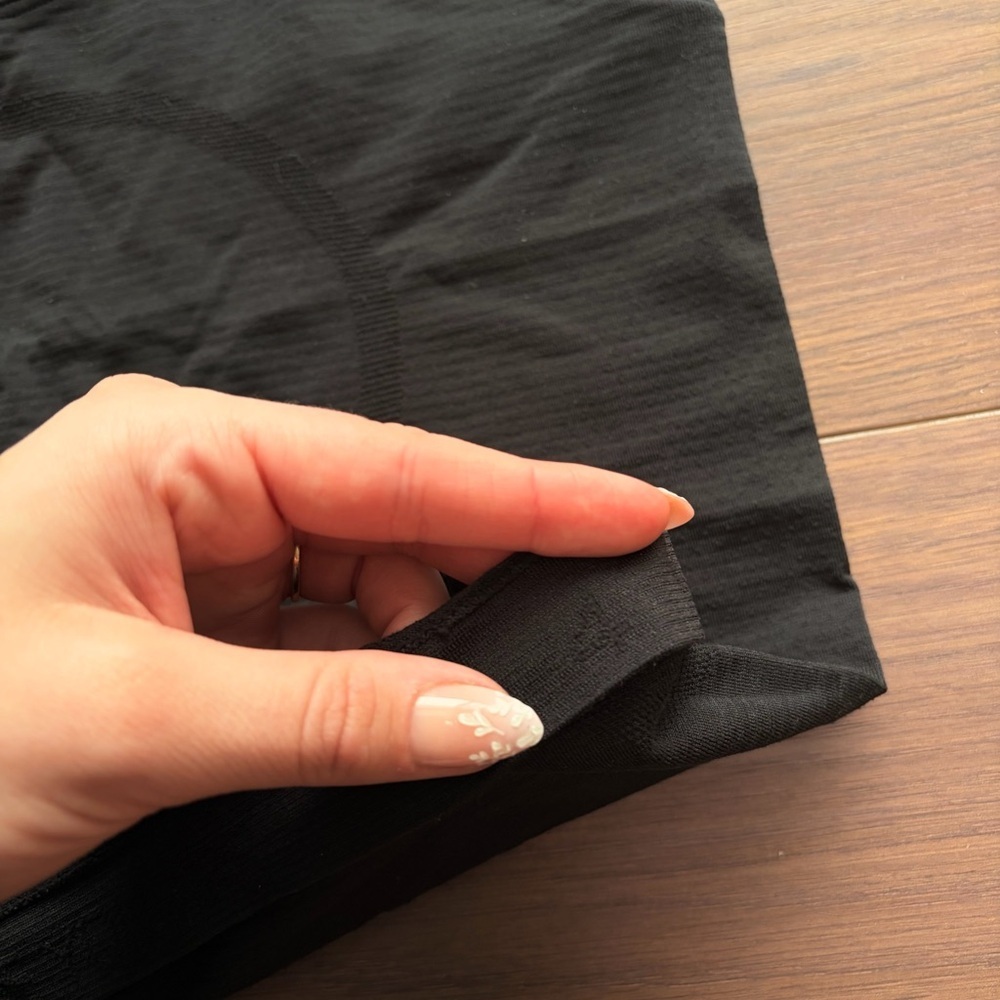 Lulu Waist length Swiftly - Picture 3 of 3